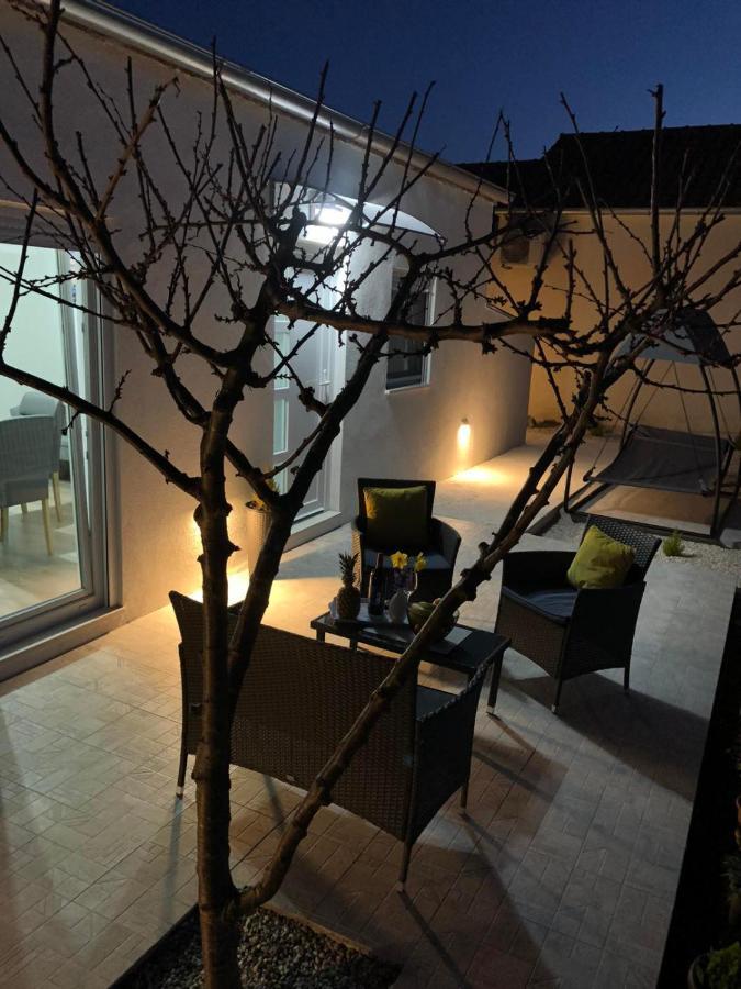 Apartman Ana Daire Crno Dış mekan fotoğraf